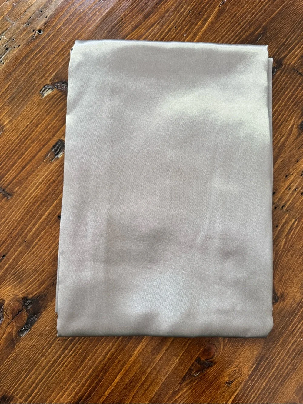 Silky Silver Pillowcase - Luxurious Satin Bedding